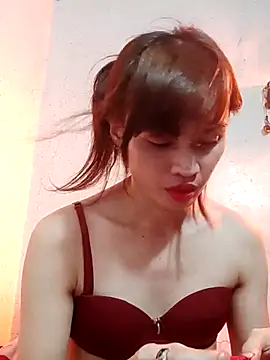 QueenSoreal online show from 03.07.25