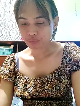 QueenSoreal online show from 02.21.26