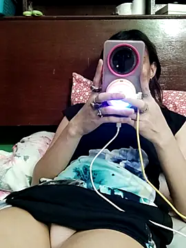 QueenSoreal online show from 03.12.26