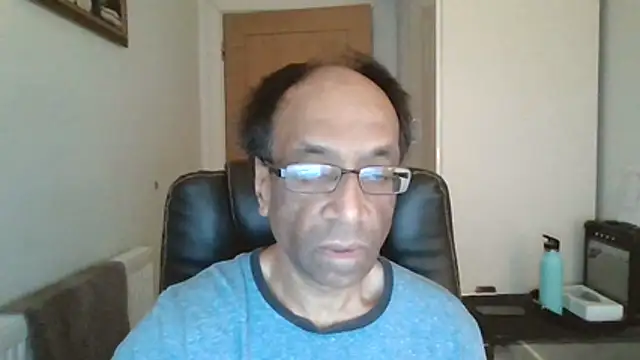 Snapshot of rauncher1 chatting on 04.03.26 rauncher1 online show from 04.03.26