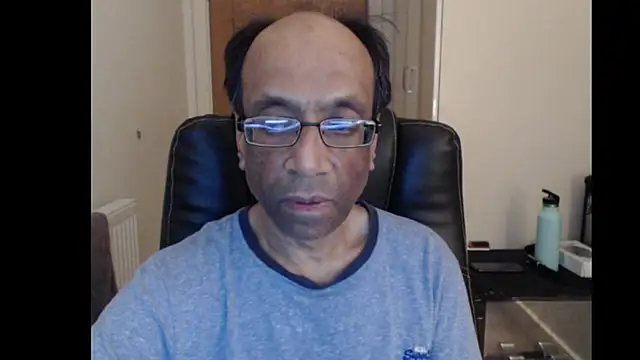 Snapshot of rauncher1 chatting on 04.06.26 rauncher1 online show from 04.06.26