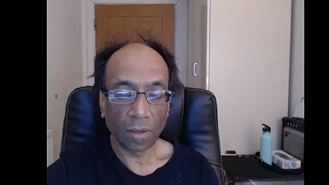Snapshot of rauncher1 chatting on 04.29.26 rauncher1 online show from 04.29.26