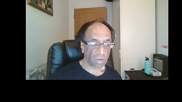 Snapshot of rauncher1 chatting on 05.02.26 rauncher1 online show from 05.02.26