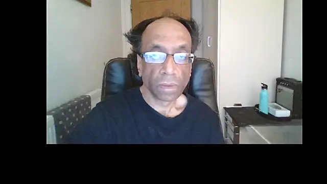 Snapshot of rauncher1 chatting on 05.13.26 rauncher1 online show from 05.13.26
