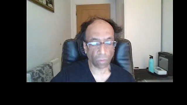 Snapshot of rauncher1 chatting on 05.28.26 rauncher1 online show from 05.28.26