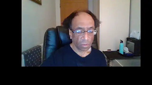 Snapshot of rauncher1 chatting on 06.13.26 rauncher1 online show from 06.13.26