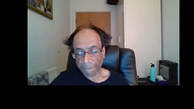 Snapshot of rauncher1 chatting on 06.15.26 rauncher1 online show from 06.15.26