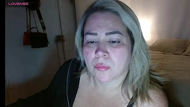 bella savati online show from 10.11.25