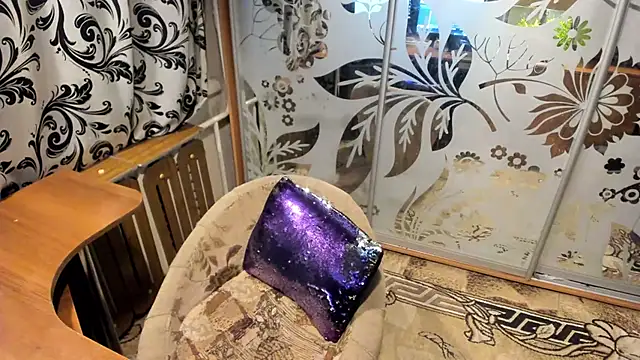 Snapshot of EVILENSA chatting on 02.18.26 EVILENSA online show from 02.18.26