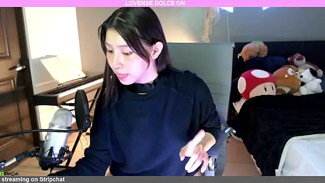 Snapshot of minarocket_ chatting on 12.06.24 minarocket online show from 12.06.24