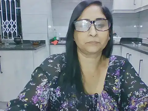 Snapshot of Indiankushy chatting on 06.24.26 Indiankushy online show from 06.24.26