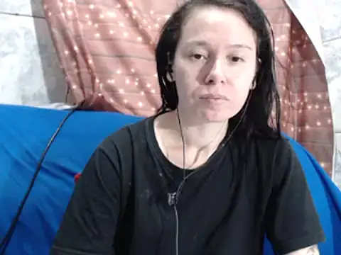 Venusluxodomme online show from 10.12.25