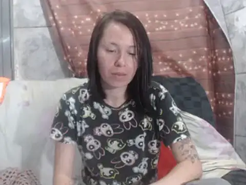 Venusluxodomme online show from 12.02.25