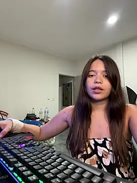 Snapshot of kiarafonseca_ chatting on 12.23.24 kiarafonseca  online show from 12.23.24