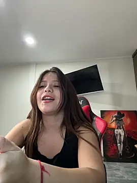 Snapshot of kiarafonseca_ chatting on 02.14.25 kiarafonseca  online show from 02.14.25