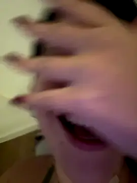 Snapshot of kiarafonseca_ chatting on 10.05.25 kiarafonseca  online show from 10.05.25