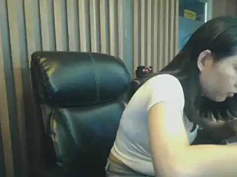 Snapshot of sara_kimoo chatting on 01.07.25 sara kimoo online show from 01.07.25