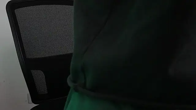 Snapshot of trieone chatting on 12.03.25 trieone online show from 12.03.25