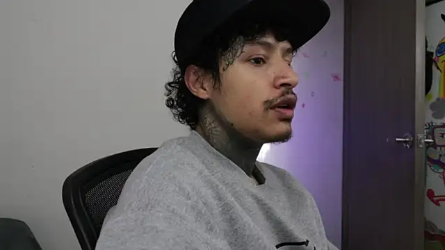 Snapshot of trieone chatting on 01.09.26 trieone online show from 01.09.26