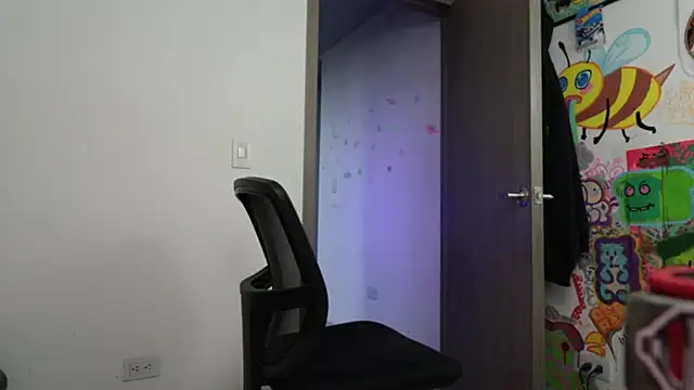 Snapshot of trieone chatting on 01.11.26 trieone online show from 01.11.26