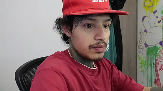 Snapshot of trieone chatting on 01.14.26 trieone online show from 01.14.26