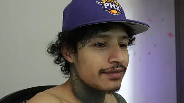 Snapshot of trieone chatting on 01.15.26 trieone online show from 01.15.26