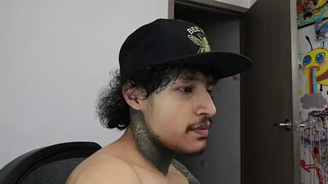 Snapshot of trieone chatting on 03.01.26 trieone online show from 03.01.26