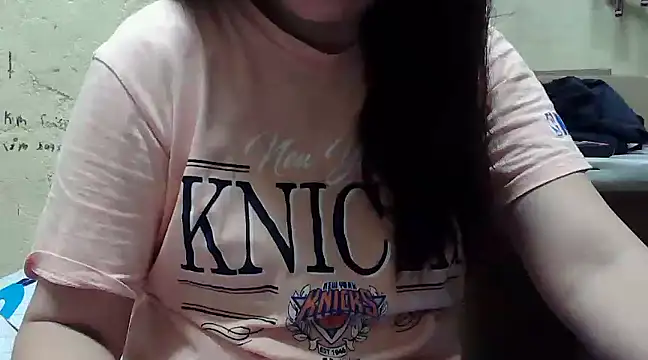 Snapshot of DelightDorothy34 chatting on 02.15.25 DelightDorothy34 online show from 02.15.25