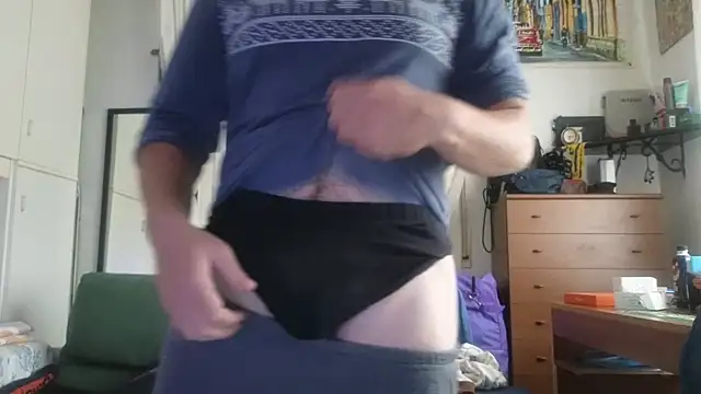 Snapshot of Dharmare@xh chatting on 10.31.25 Dharmarexh online show from 10.31.25