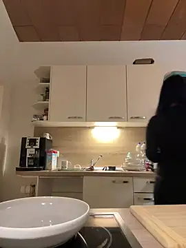 Viola Beck online show from 02.18.26