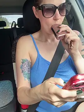 lolabunny9 online show from 03.28.26