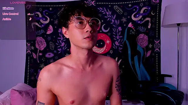 LeaneSeb online show from 12.20.24