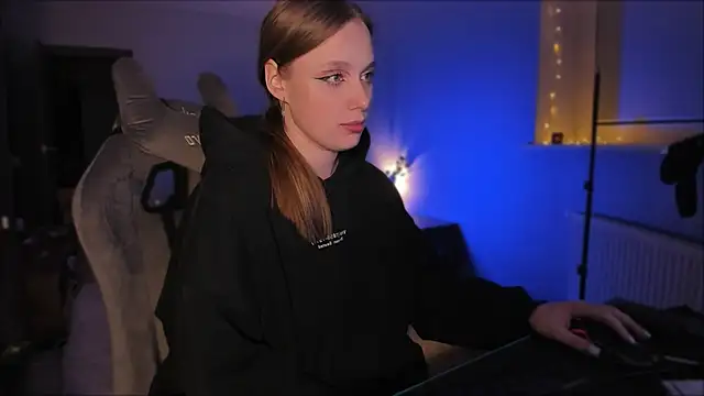 Rachel Ro online show from 12.10.24