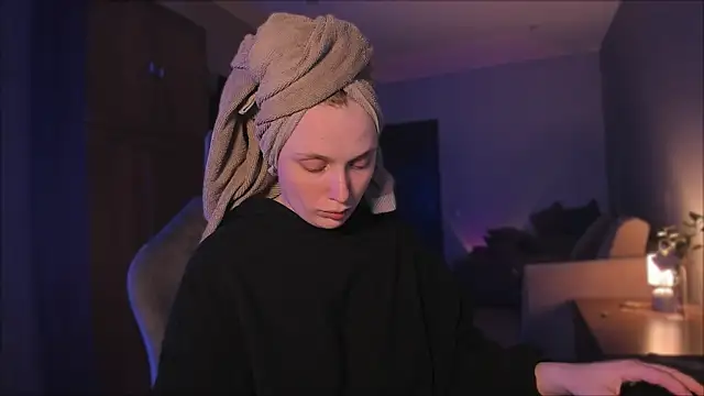 Rachel Ro online show from 12.21.24