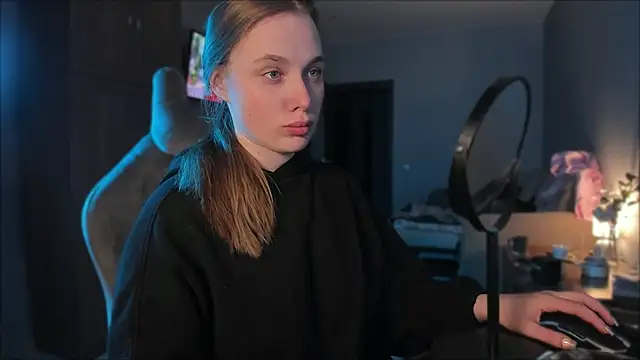 Rachel Ro online show from 01.10.25