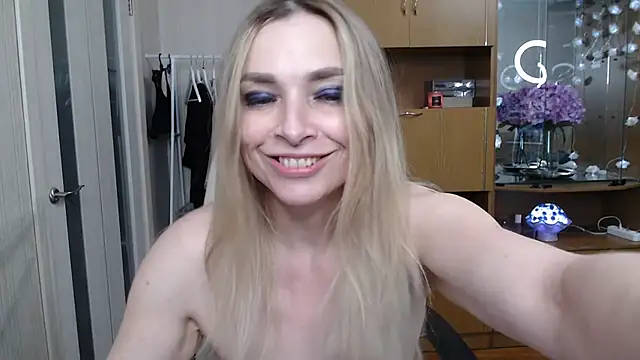 Mika Passion online show from 01.29.25