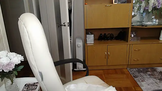 Mika Passion online show from 03.05.25