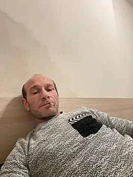 Snapshot of Orazi8 chatting on 02.16.26 Orazi8 online show from 02.16.26