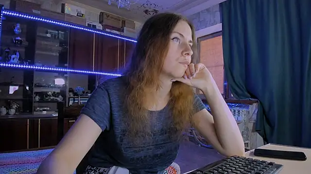 Snapshot of pa1e_pr1ncess chatting on 06.04.26 pa1e pr1ncess online show from 06.04.26