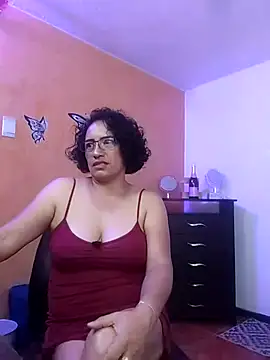 Snapshot of scarlet_wet chatting on 02.27.25 scarlet wet online show from 02.27.25