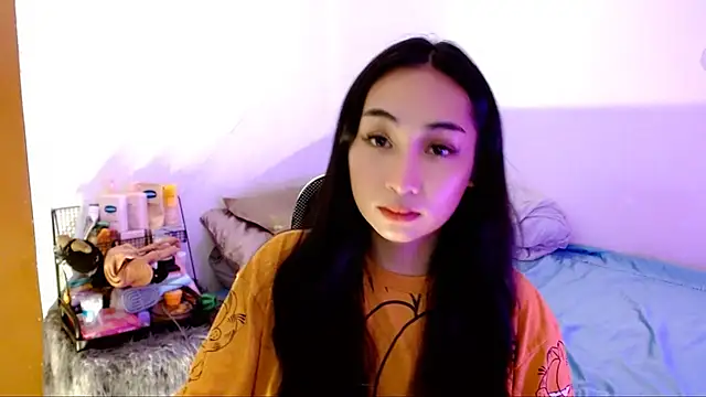 SweetLilly 18 online show from 11.03.25