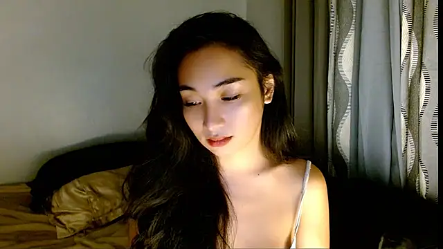 SweetLilly 18 online show from 03.27.26