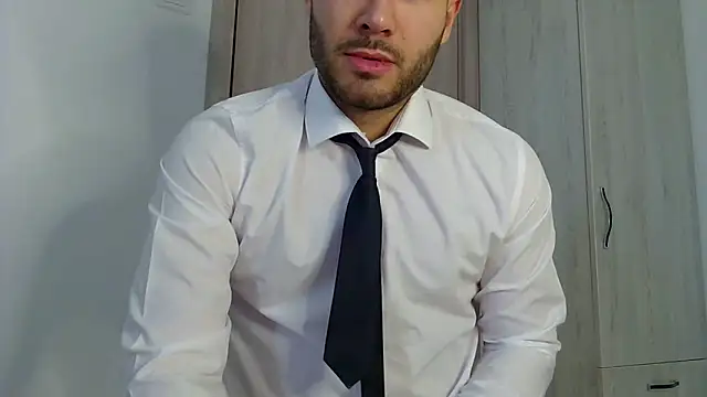 Justynn1 online show from 03.23.25