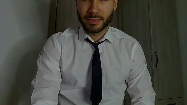 Justynn1 online show from 11.23.25