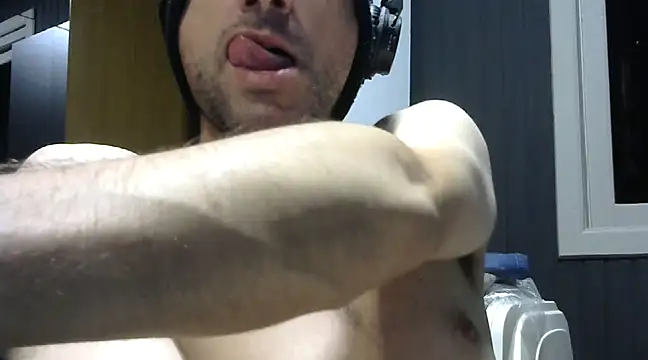 gauchors20 online show from 02.15.25