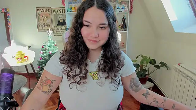 Snapshot of Sweet_sully__ chatting on 12.27.24 Sweet sully   online show from 12.27.24