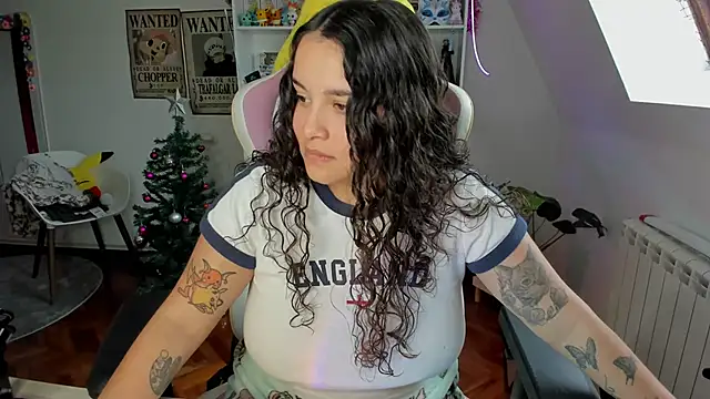 Snapshot of Sweet_sully__ chatting on 12.29.24 Sweet sully   online show from 12.29.24