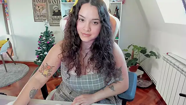 Snapshot of Sweet_sully__ chatting on 12.31.24 Sweet sully   online show from 12.31.24