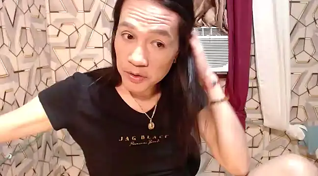 tshugecumxxx online show from 02.17.25