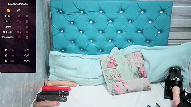 MAARYMOON online show from 01.17.25